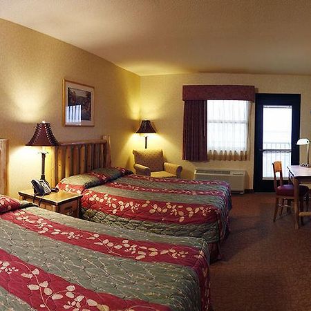 Kewadin St. Ignace Hotel Evergreen Shores Exteriér fotografie